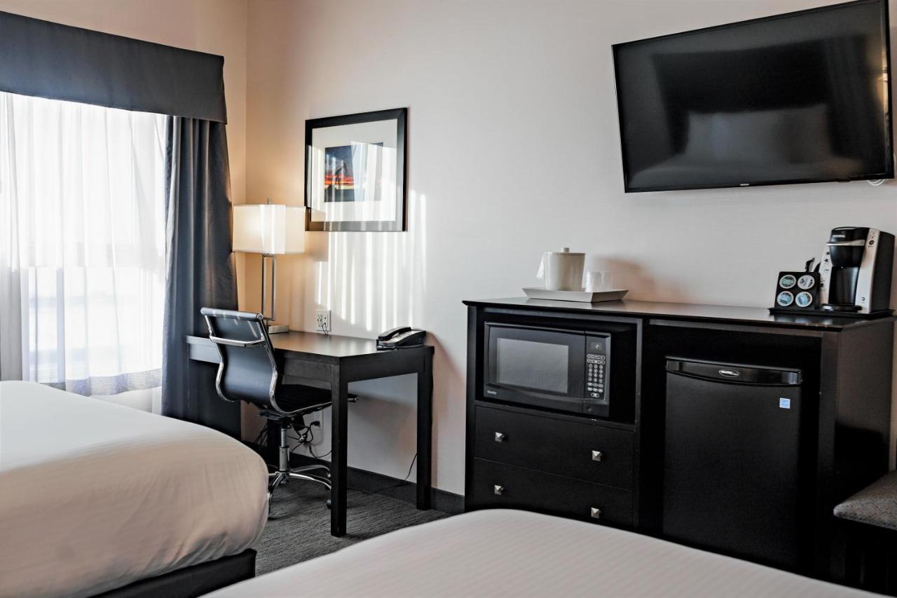 Park Inn By Radisson Edmonton Airport เลอดูค ภายนอก รูปภาพ