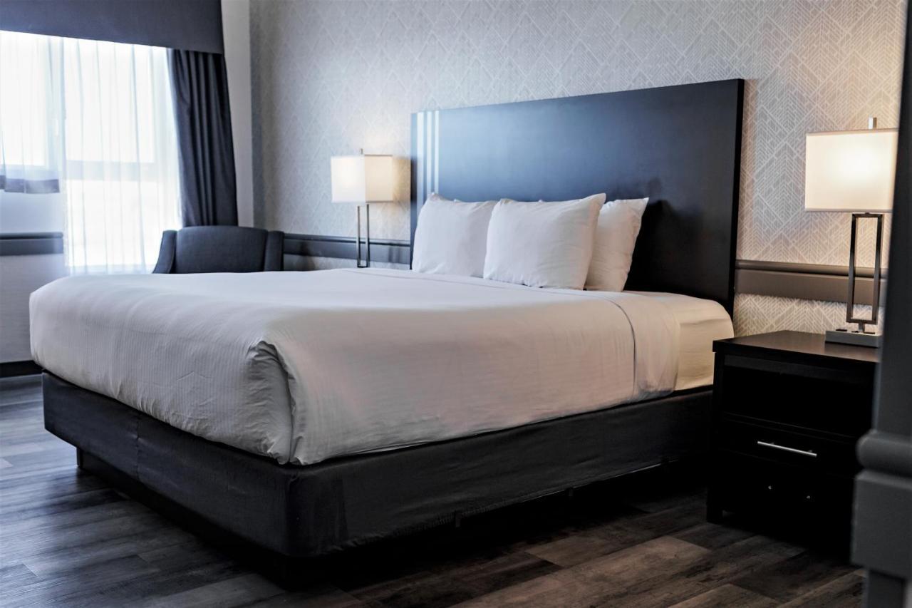 Park Inn By Radisson Edmonton Airport เลอดูค ภายนอก รูปภาพ