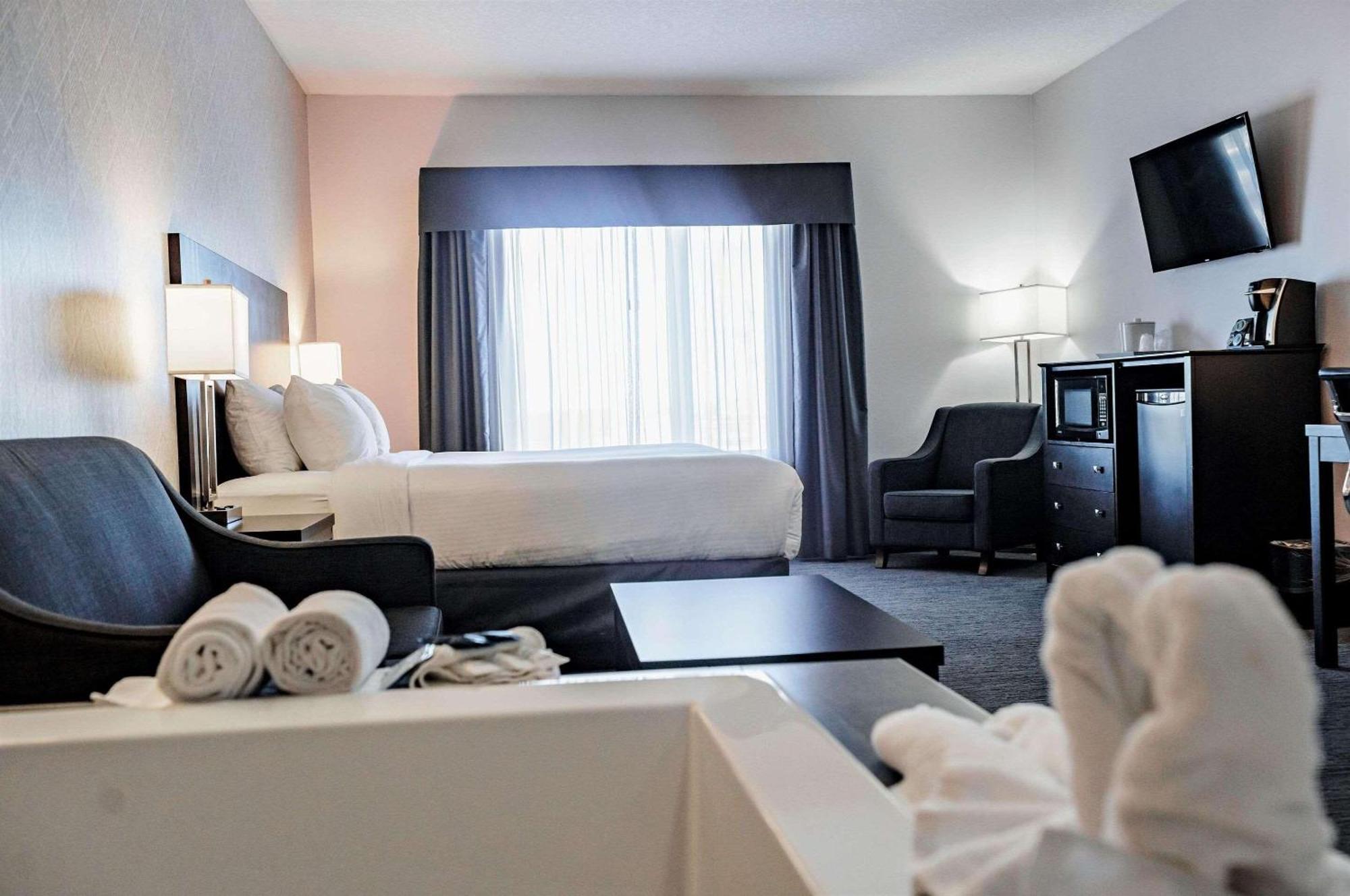 Park Inn By Radisson Edmonton Airport เลอดูค ภายนอก รูปภาพ