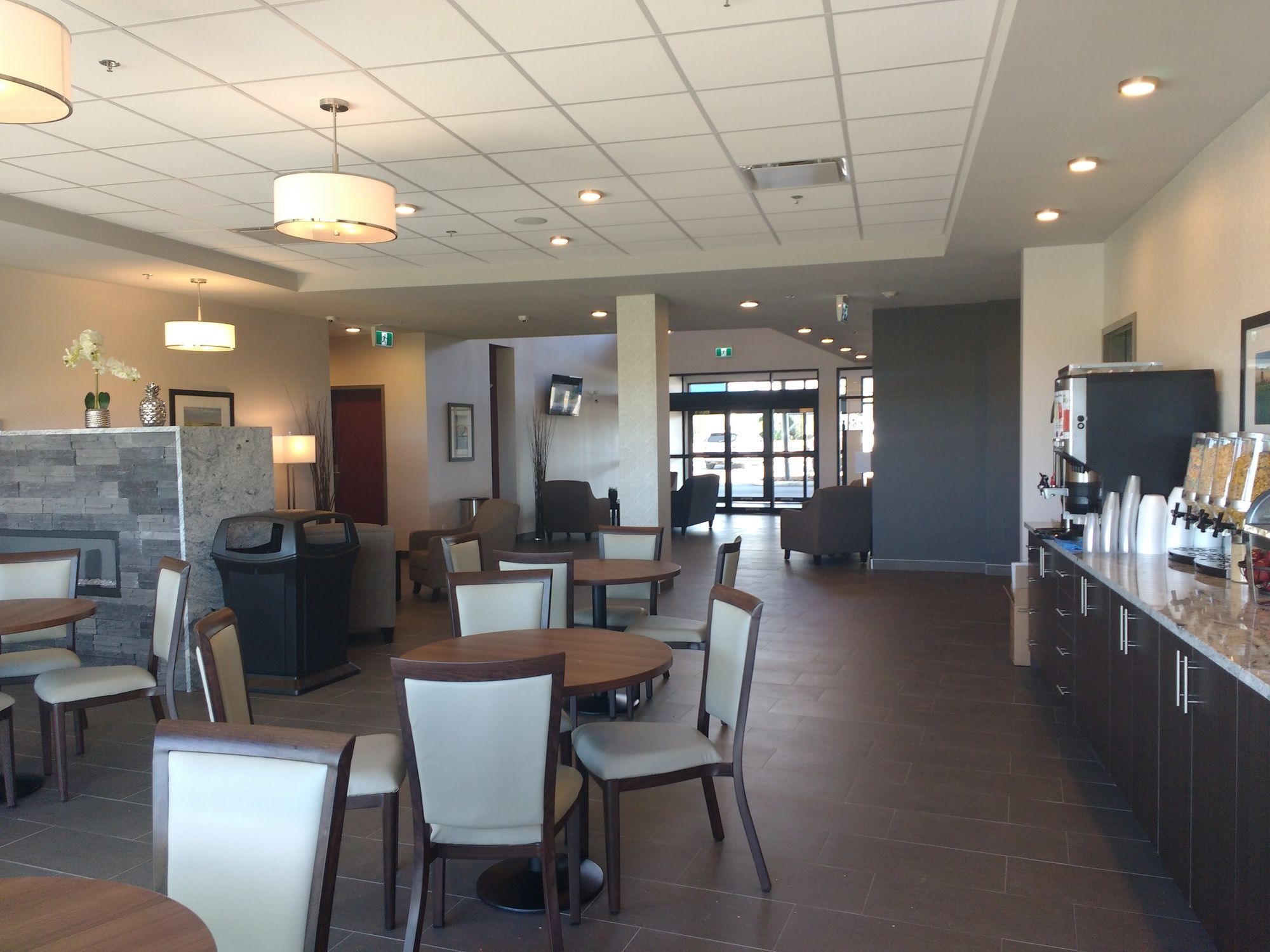 Park Inn By Radisson Edmonton Airport เลอดูค ภายนอก รูปภาพ